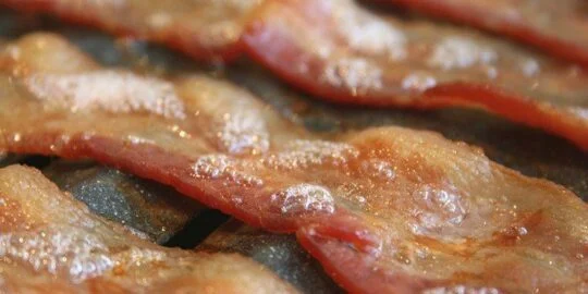 5 Sizzling Bacon Facts