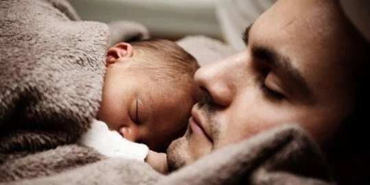 8 Things Your Mind & Body Are Doing While You Sleep