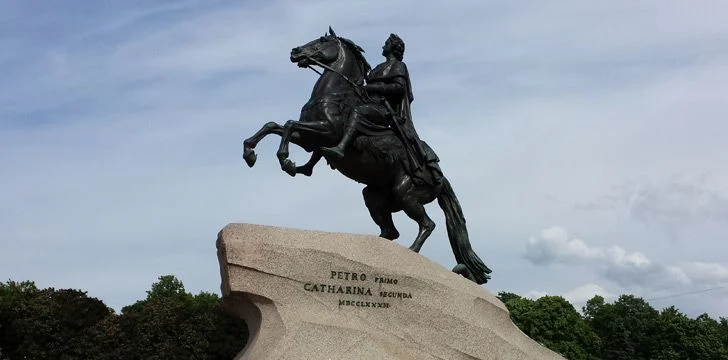 On statues, a horse’s legs tell you how the statue figure died.