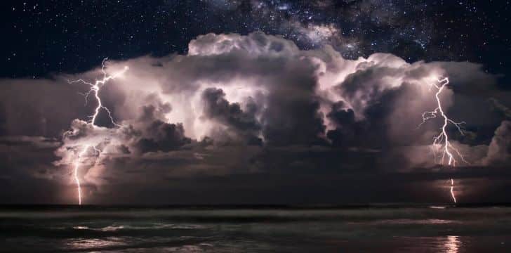 Dramatic lightening storm in Central Florida