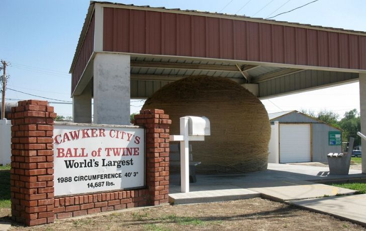 World's largest ball of twine