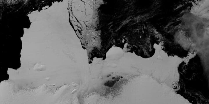 OTD in 1840: American explorer Charles Wilkes discovered the Shackleton Ice Shelf in Antarctica.