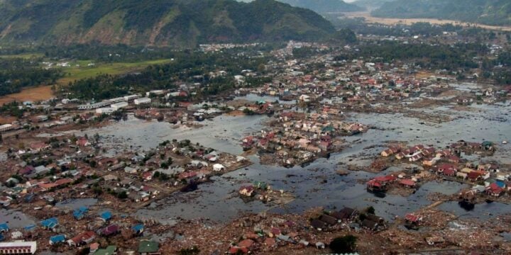 OTD in 2004: A devastating tsunami and earthquake occurred in the Indian Ocean.