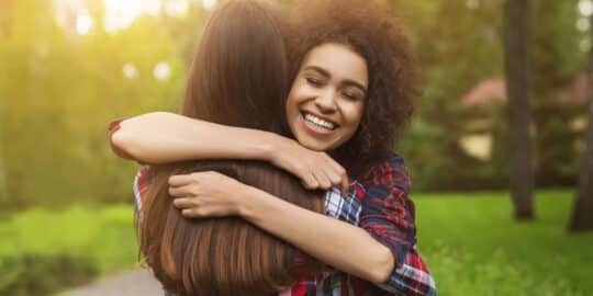 6 Health Benefits Of Hugging