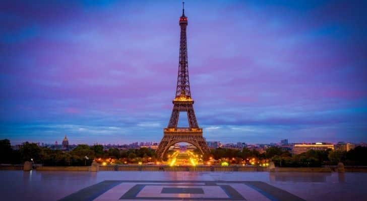 Eiffel Tower at dusk