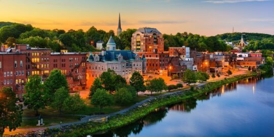 15 Fascinating Facts About Maine