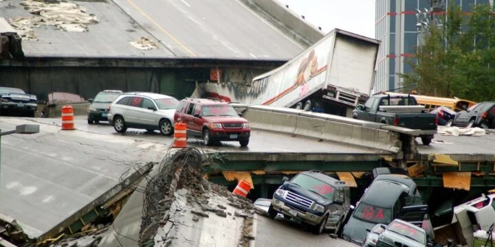 OTD in 2007: The Mississippi River Bridge collapsed during rush hour.
