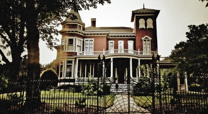 Stephen King's home in Maine