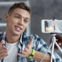 August 10: International Vlogging Day