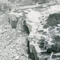 March 29: Niagara Falls Runs Dry Day