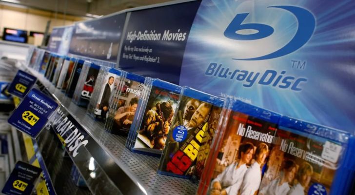 Movies in Blu-ray displayed in store.