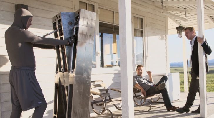 TARS, the AI machine being controlled by a person.