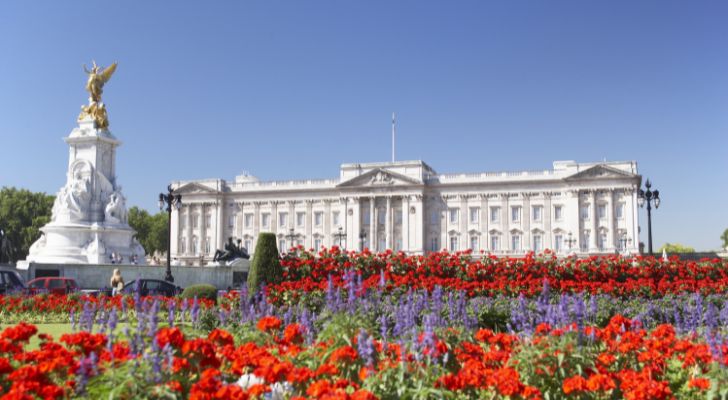 Flowers blooming in the Queen's Garden in front of Buckingham palace