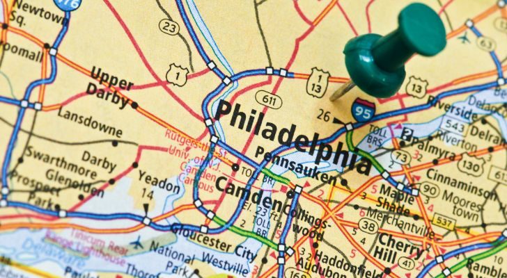 A US road map with a green thumbtack marking Philadelphia