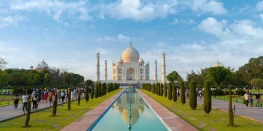 10 Fascinating Facts About the World’s Most Iconic Buildings